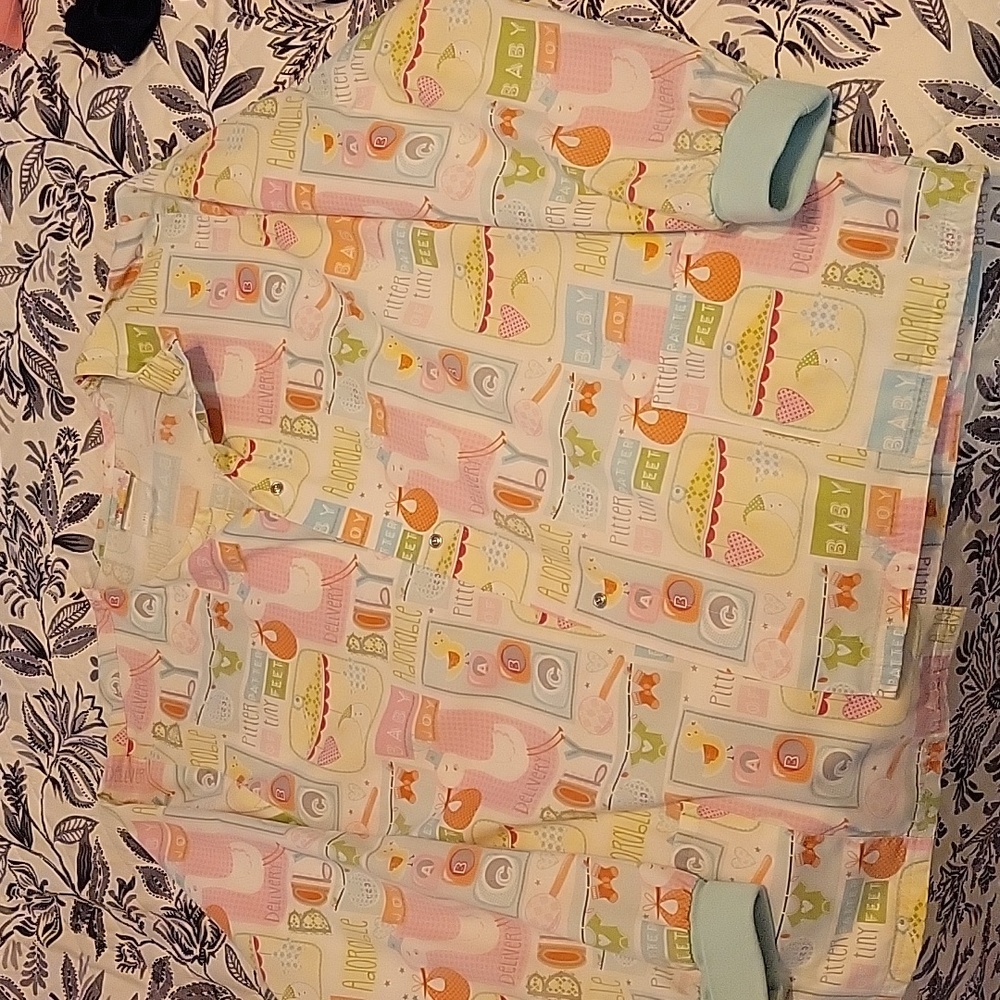Maternity scrub coat